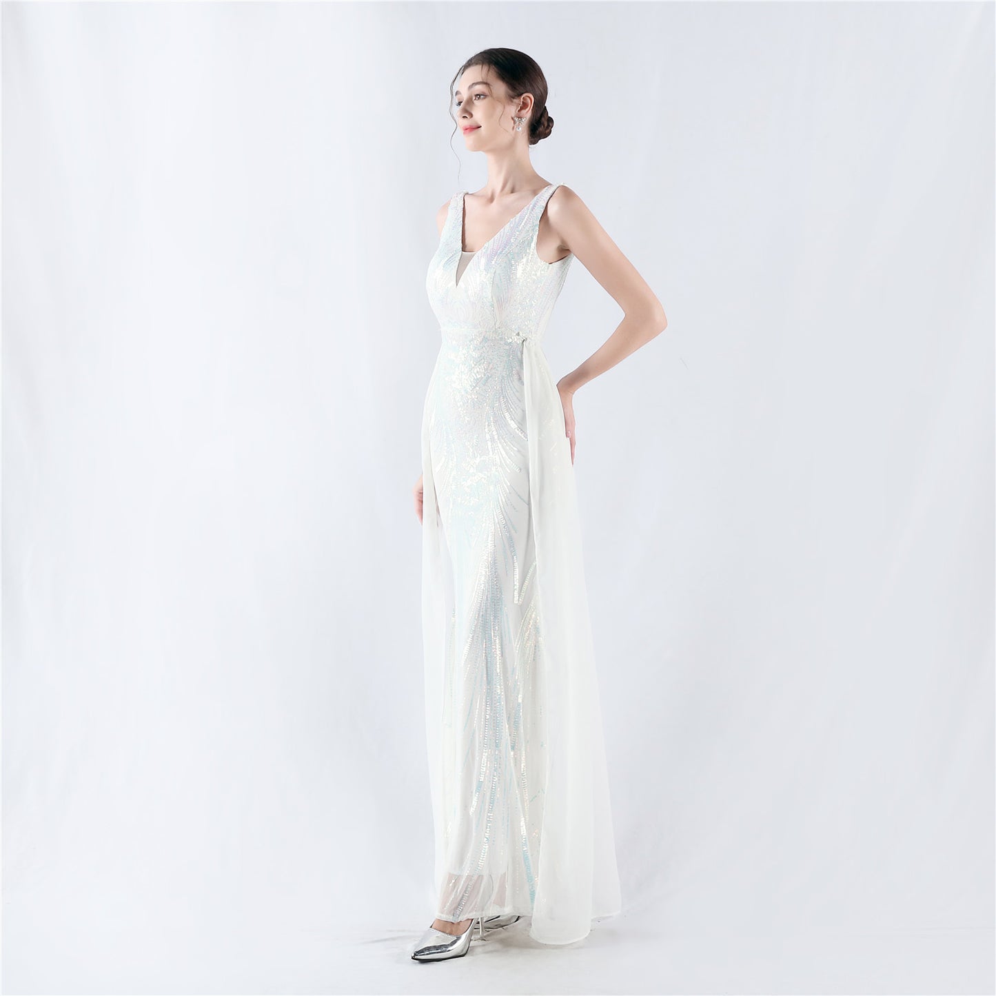 Aureate/White